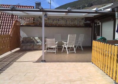 Foto der überdachten Terrasse der Ferienwohnung in St. Martin.